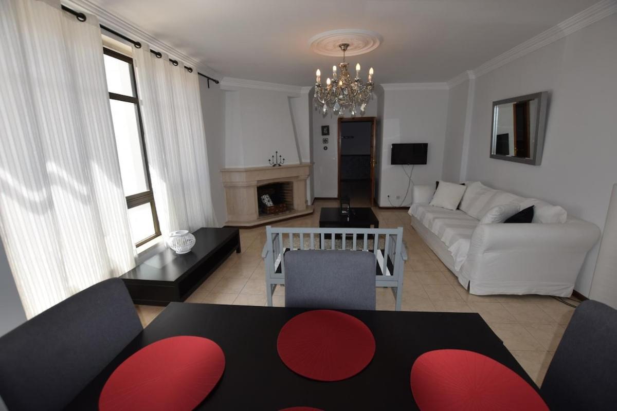 Cascais Excellent 2 Bedroom Apartment In Cascais Center Екстер'єр фото